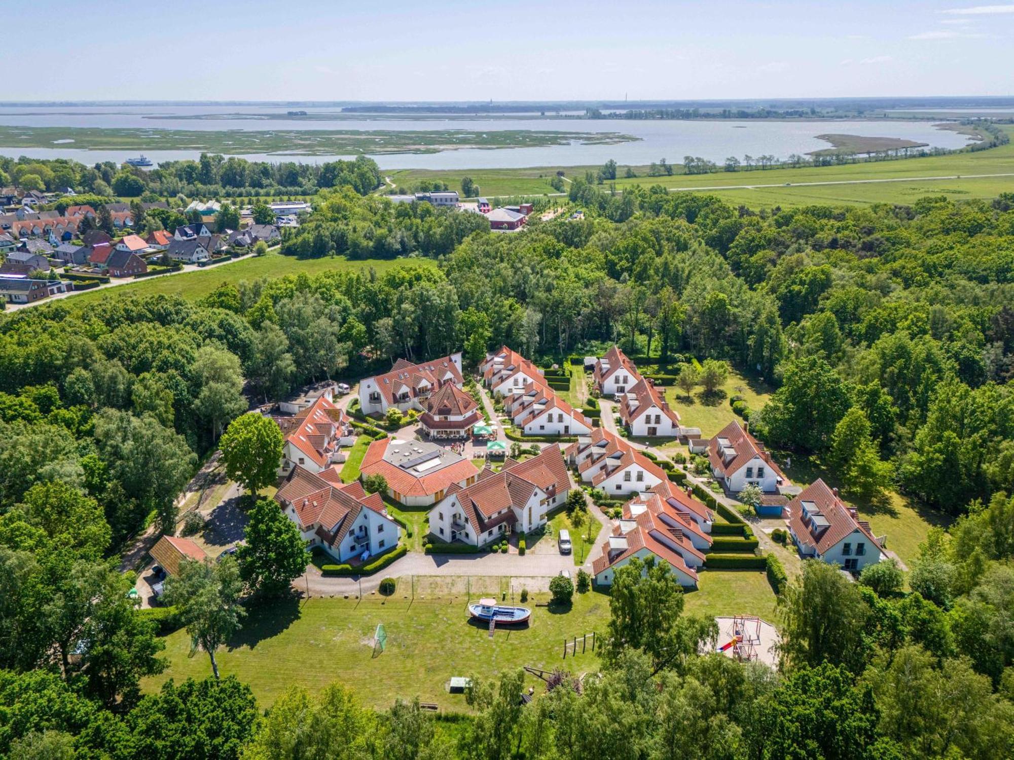 Ferienpark Freesenbruch Wohnung 4 2 - Ostseeperle Zingst Exterior photo